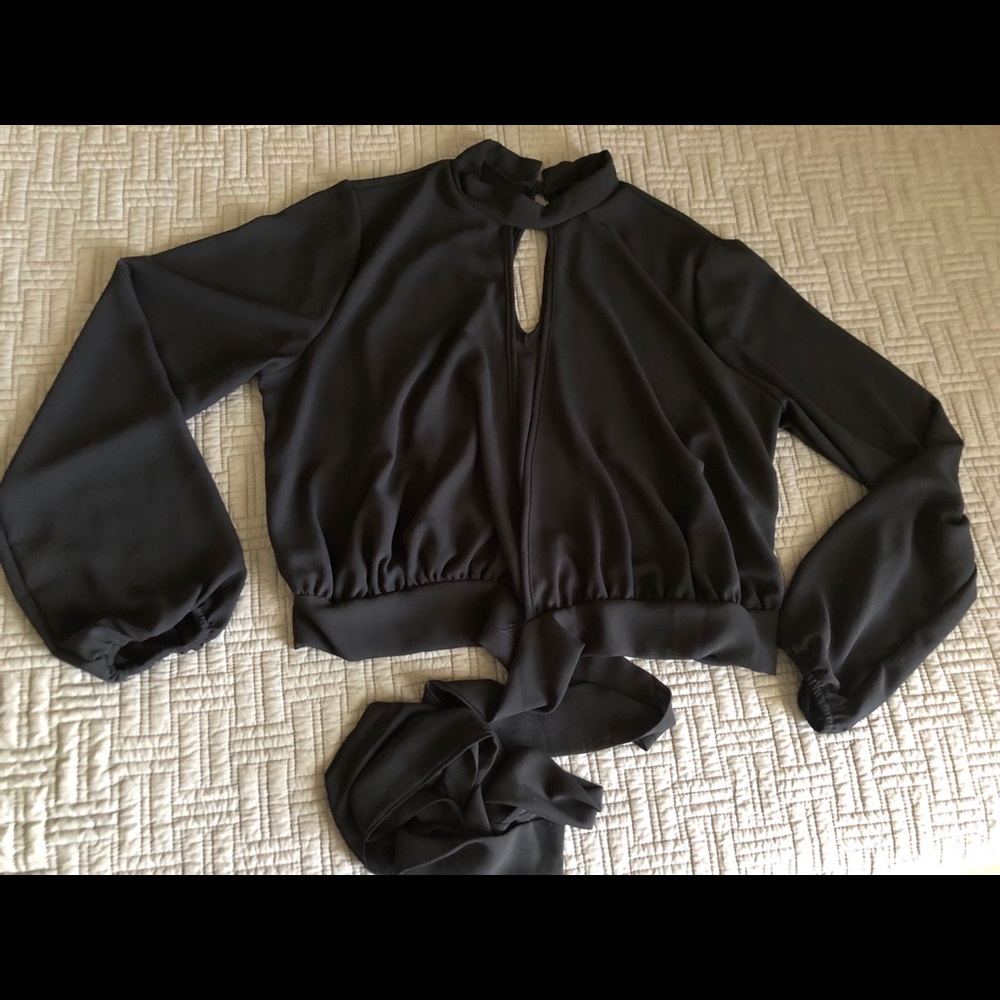 Fashion nova black blouse! NWOT - Picture 6 of 8